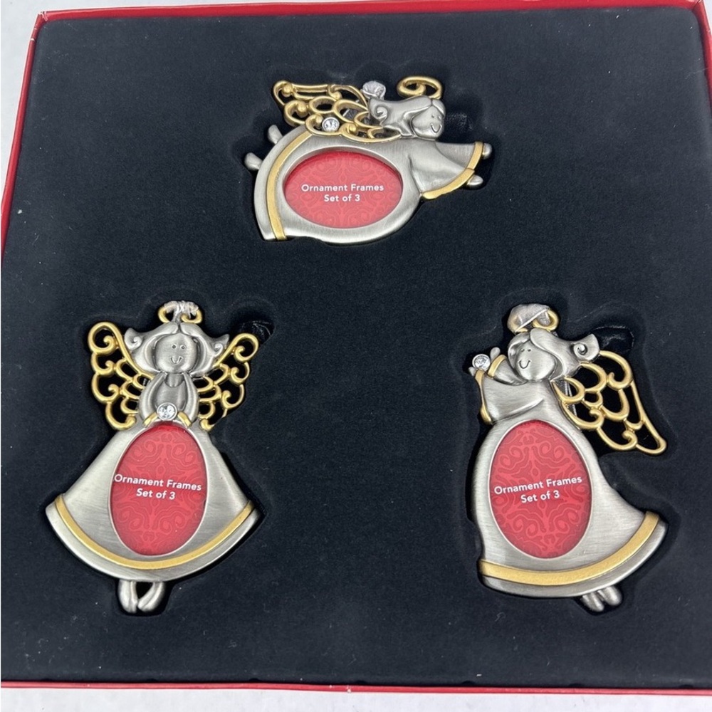 St. Nicholas Square Christmas 3
Ornaments Picture Frames